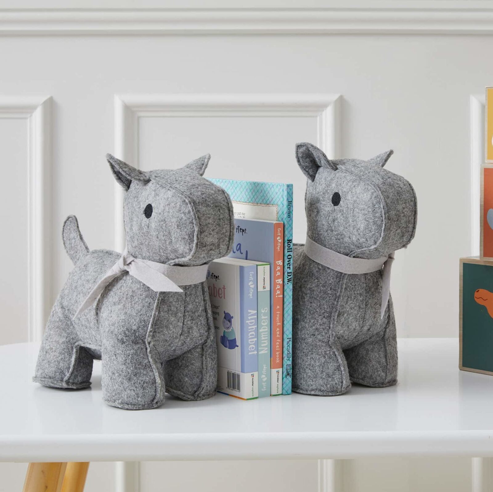 Louis & Coco Bookends Set of 2
