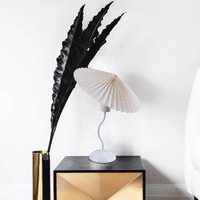 Piairie Table Lamp White