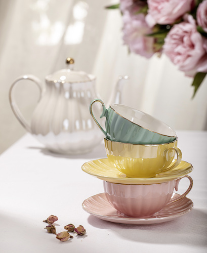 Parisienne Pearl Marshmallow Teapot + 2 Teacup Set