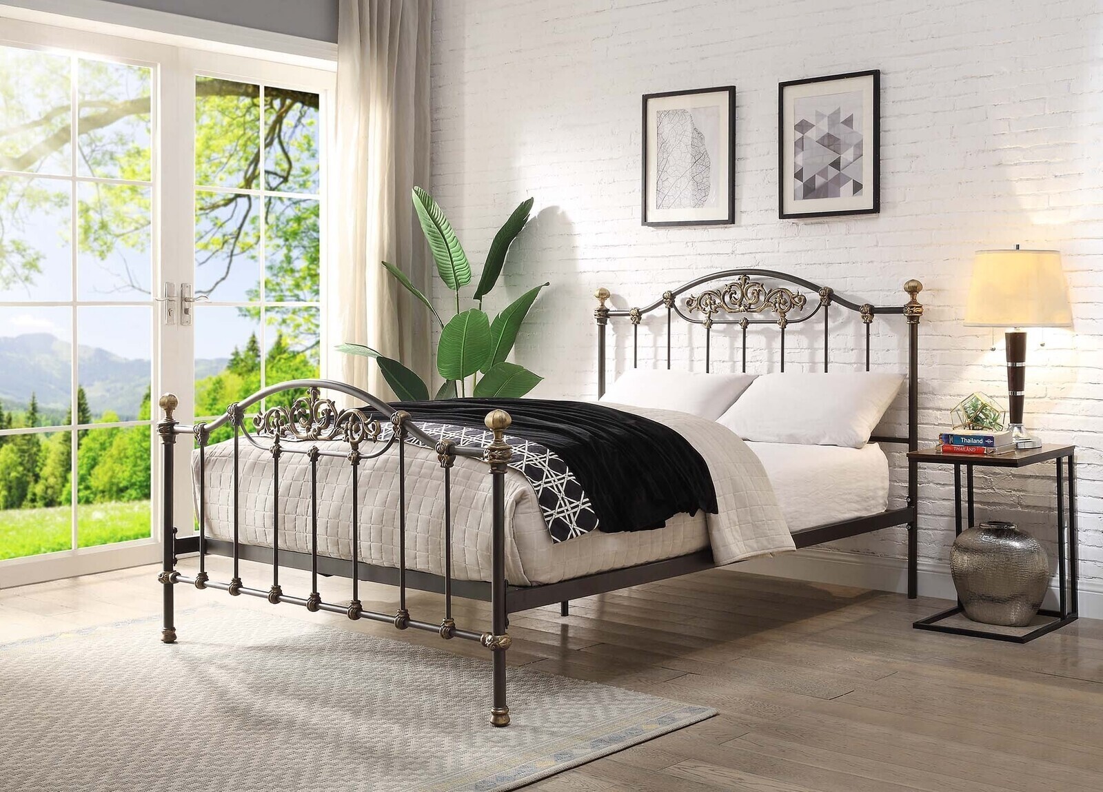Wentworth Cast and Wrought Iron Bed - Queen Bed